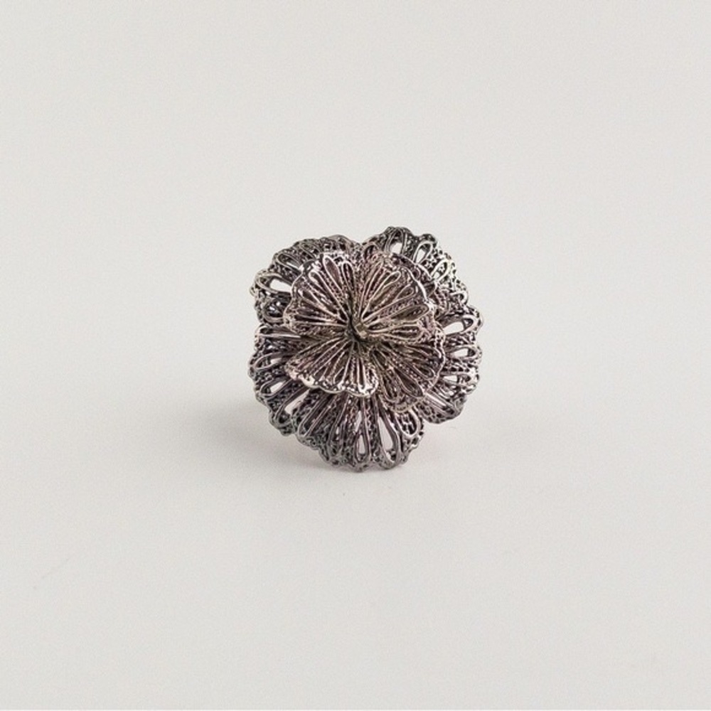 STELLA  &  Dot Geneve Lace Ring Statement Adjustable Silver and Rose Gold Tone